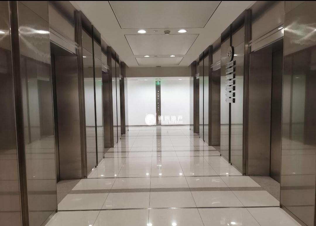 徐家汇上海实业大厦122平米写字楼出租